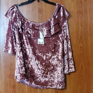 💕Entro velvet top 💕